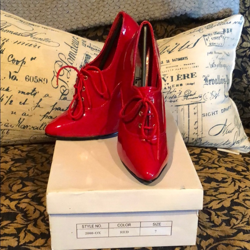 NWOT The Highest Heel Red